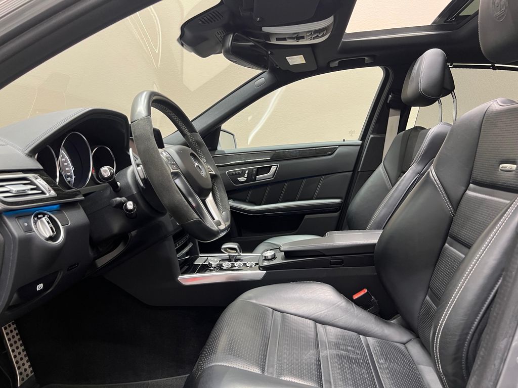 Mercedes-Benz E 63 AMG E63 AMG S 4M *PANORAMA*V-MAX*DISTRONIC*360°*