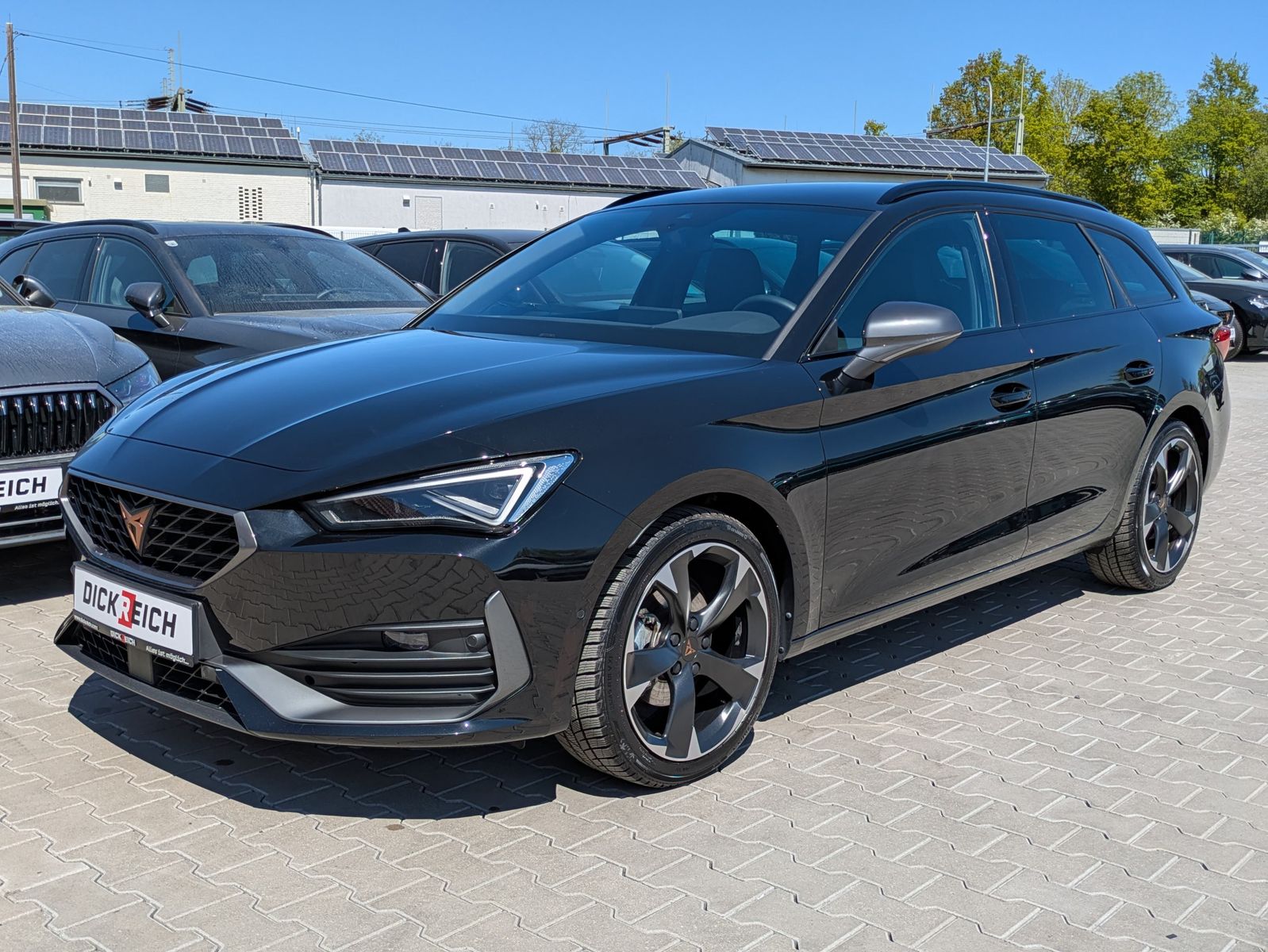 Fahrzeugabbildung CUPRA Leon 1.5 eTSI DSG MATRIX-LED*ACC*APP*KAMERA*18"