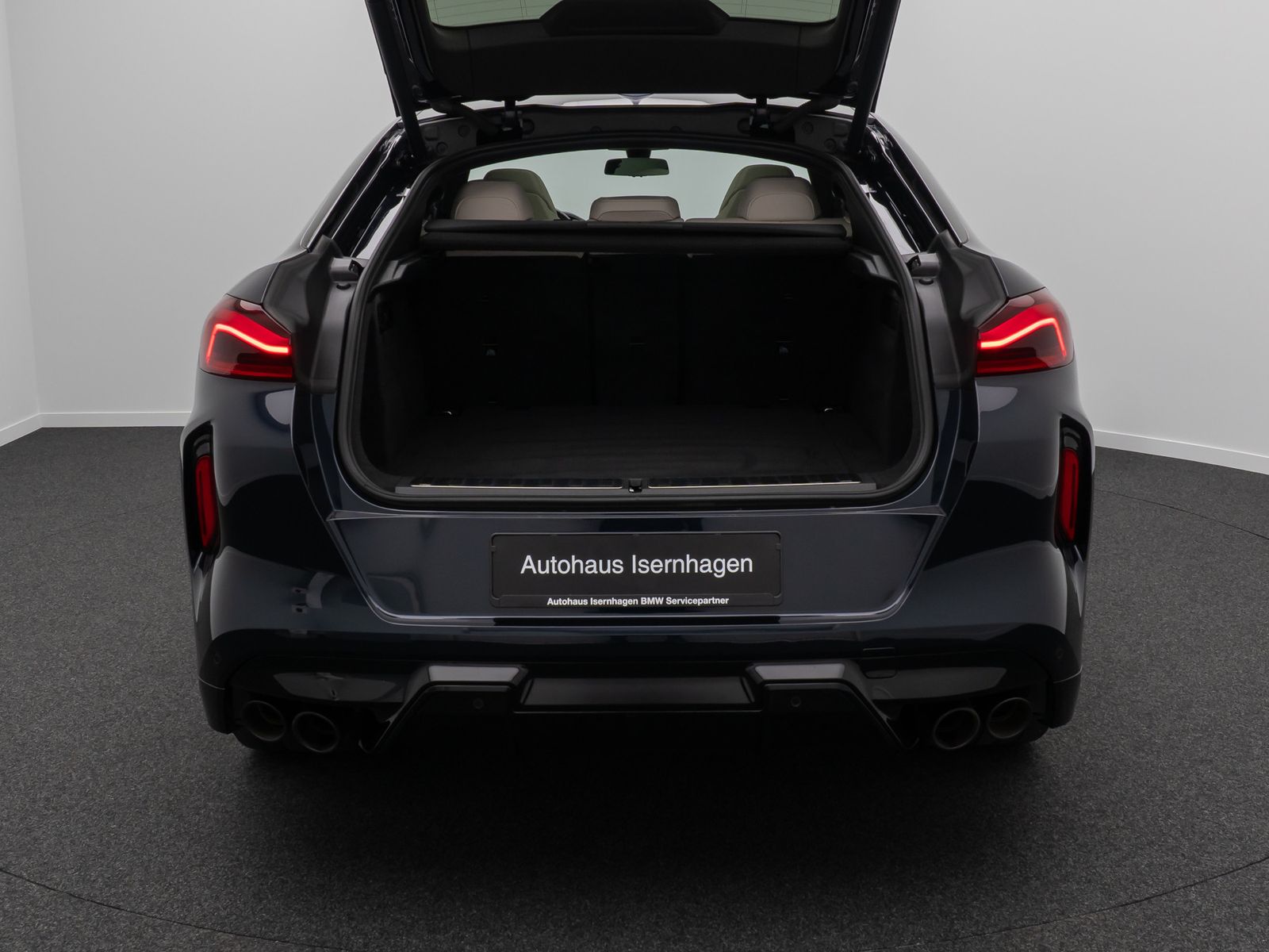 Fahrzeugabbildung BMW X6 M Competition M Driver´s DisplKey Sky Lounge