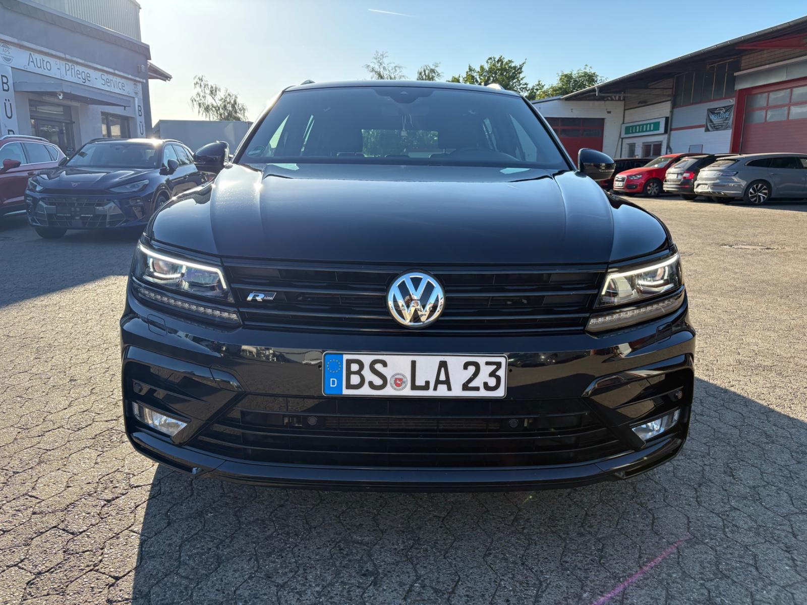 Volkswagen Tiguan R LINE*4Motion*PANO*DSG*DYNAUDIO*