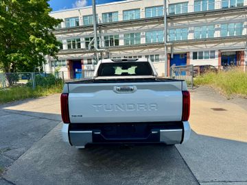 Toyota Tundra - 6