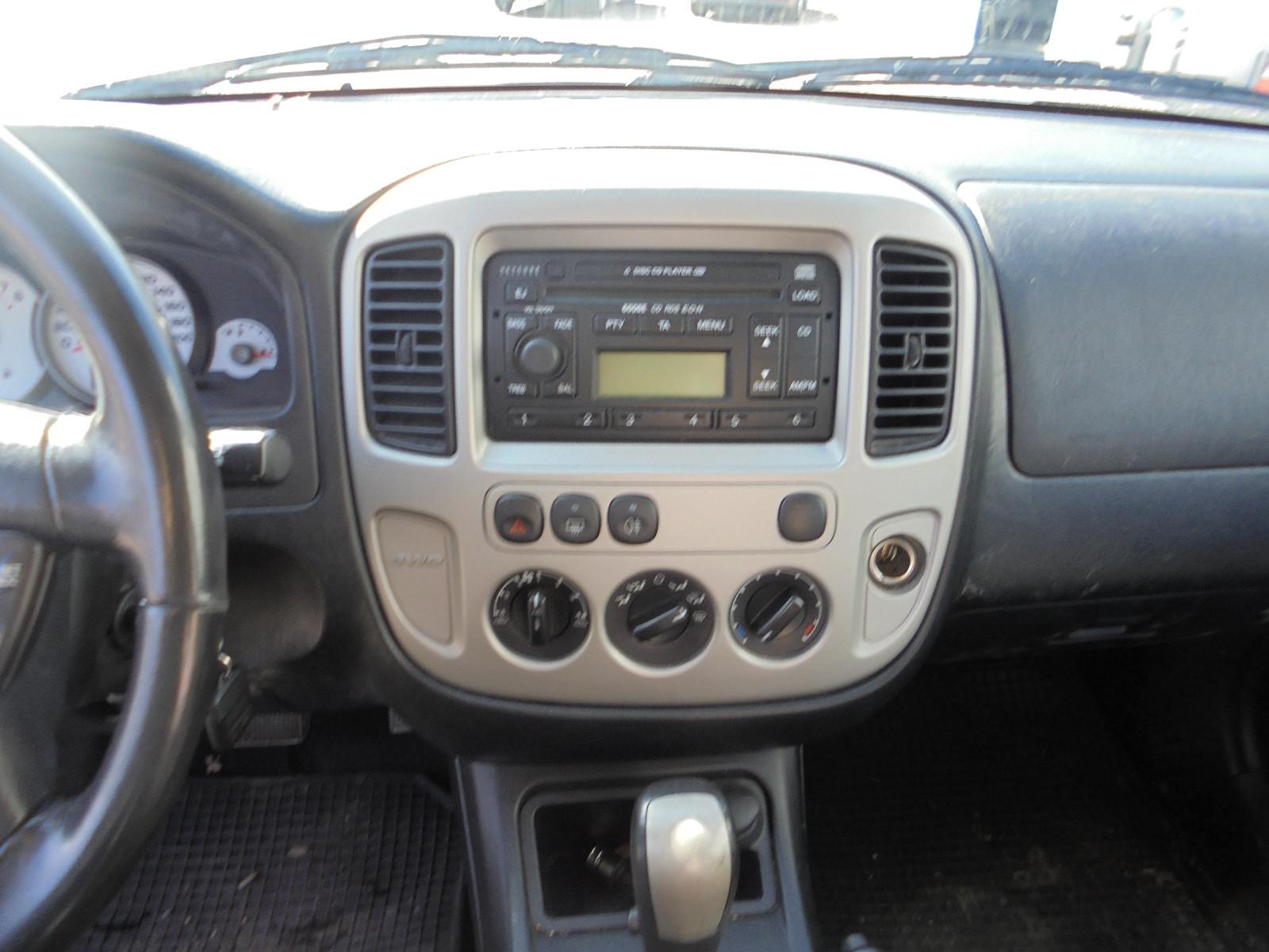 Ford Maverick 2008 — photo 15