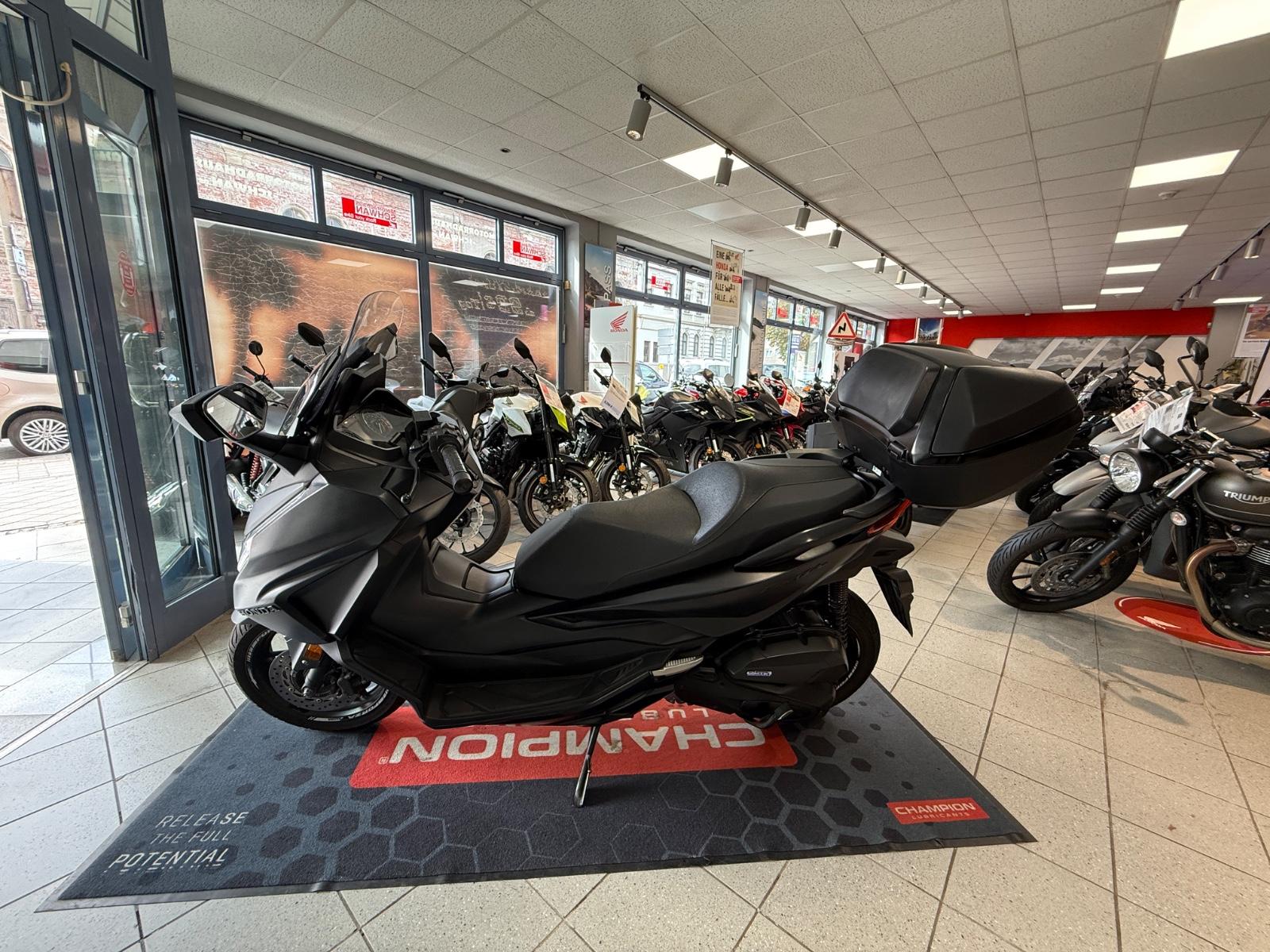 Honda Forza 125 inkl. Top Case