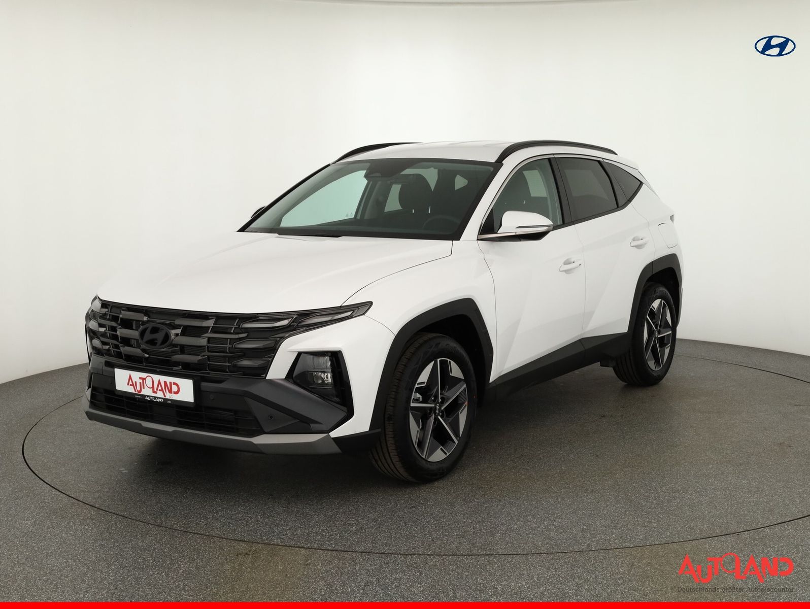 Hyundai TUCSON - 1