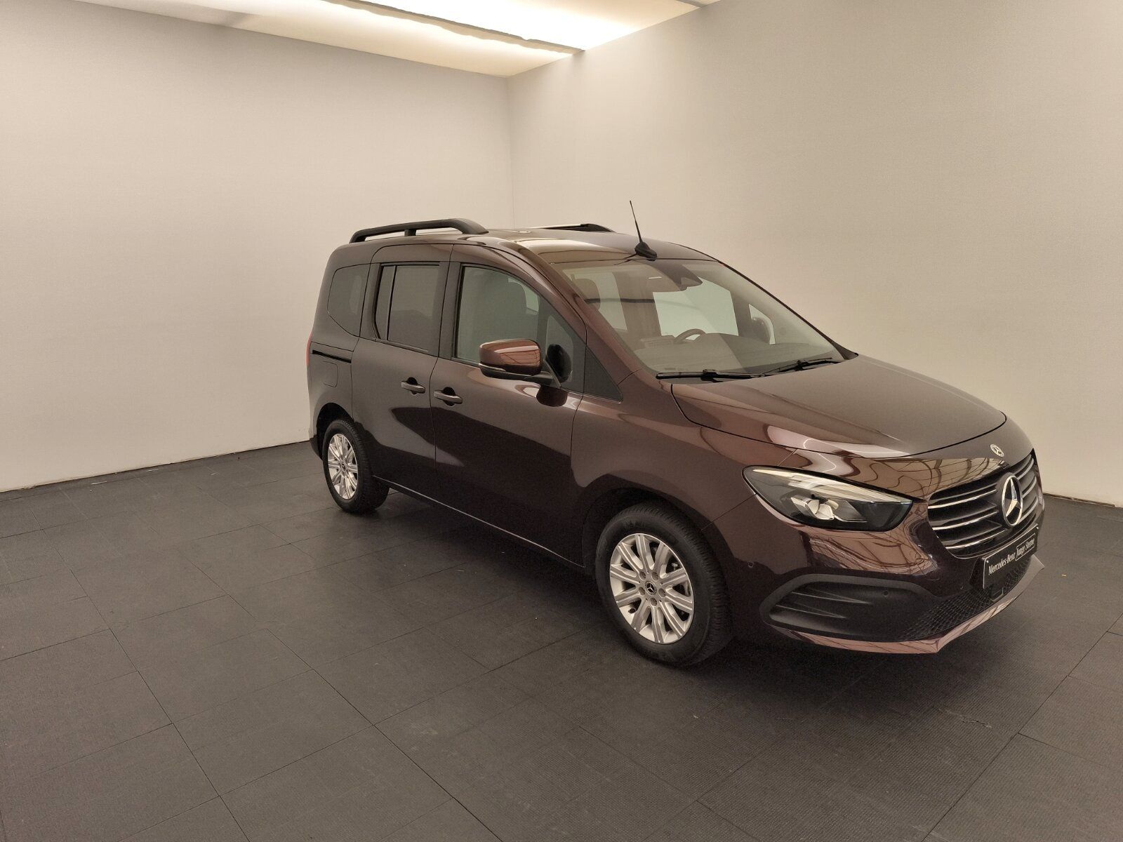 Mercedes-Benz T 180 Progr. Automatik Klima Kamera Navi LED AHK imagem 3