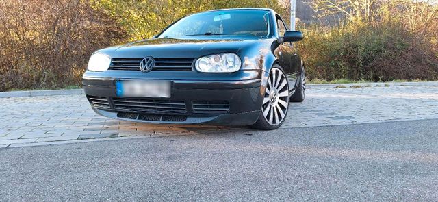 Volkswagen Golf 4 GTI