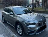 BMW X1 xDrive 20 i xLine Automatik*Leder*8-fach*AHK* - BMW X1: Xdrive20i