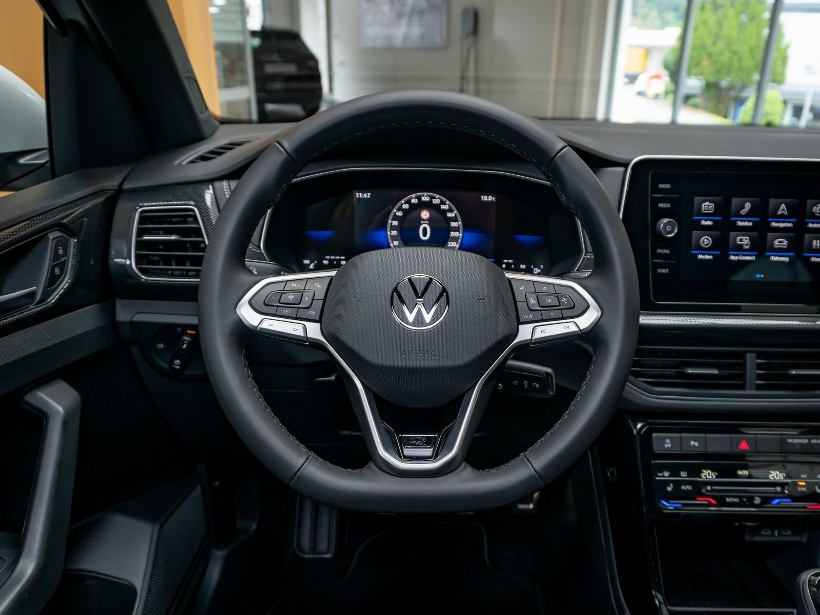 Fahrzeugabbildung Volkswagen T-Cross R-Line TSI *LED*Cam*Navi*