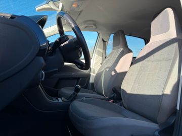 Volkswagen Up! cross*