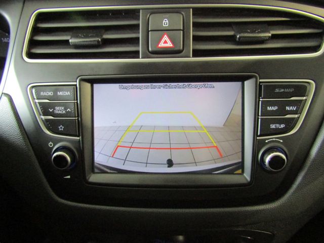 i20 Plus YES! 1.2 EU6d-T NAV SHZ BT PDC KAM