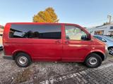 Volkswagen T5 Caravelle 1.9 TDI-75kw/Klima/9-Sitz/Navigatio - rote Volkswagen T5 Caravelle