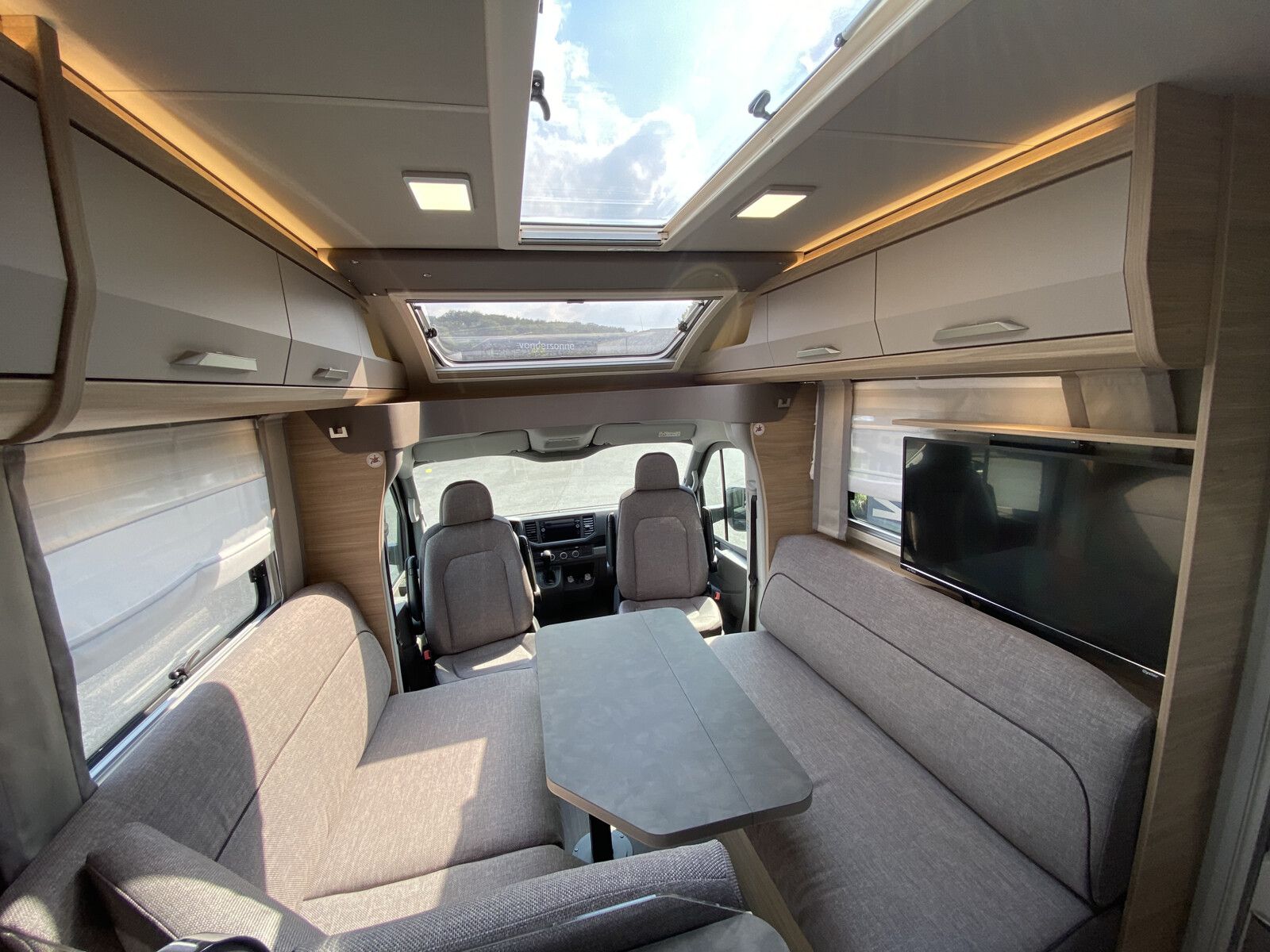 Fahrzeugabbildung Knaus Van TI PLUS PLATINUM SELECTION 700 LF Allrad,AHK
