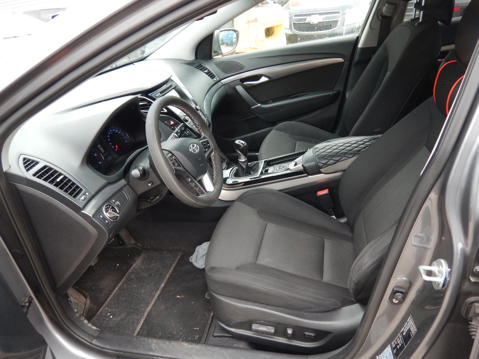 Hyundai i40 2014 — photo 12
