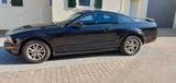 Ford Mustang Bj 2005 schwarz 4.0 V6 Automatik Autogas - Ford Mustang aus 2005: Coupé