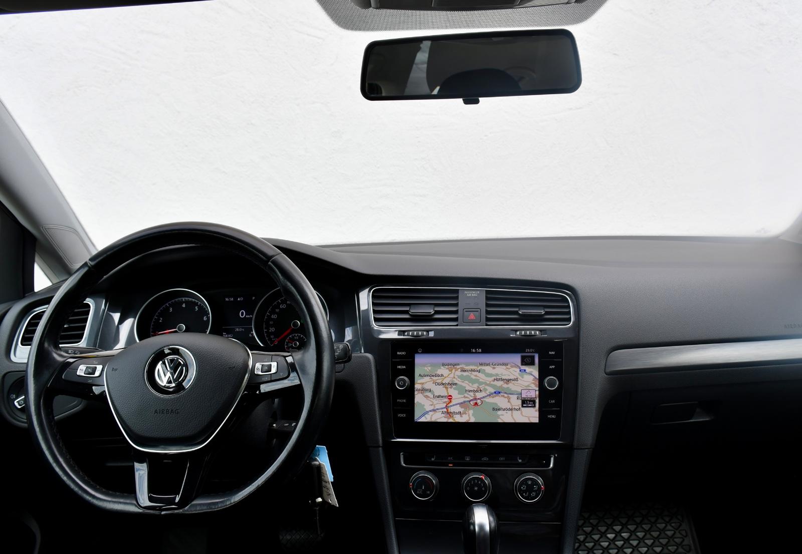 Volkswagen Golf VII Lim. Comfortline Navi PDC Sitzhz. Klima, миниатюра 15