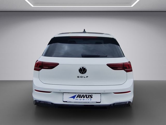 Golf VIII R-Line 1.5 eTSI DSG LED-Plus, Pano, Wi