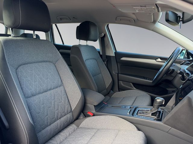 Passat Variant 2.0 TDI Business DSG FACEL. LED