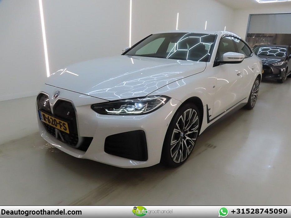 Image of BMW i4