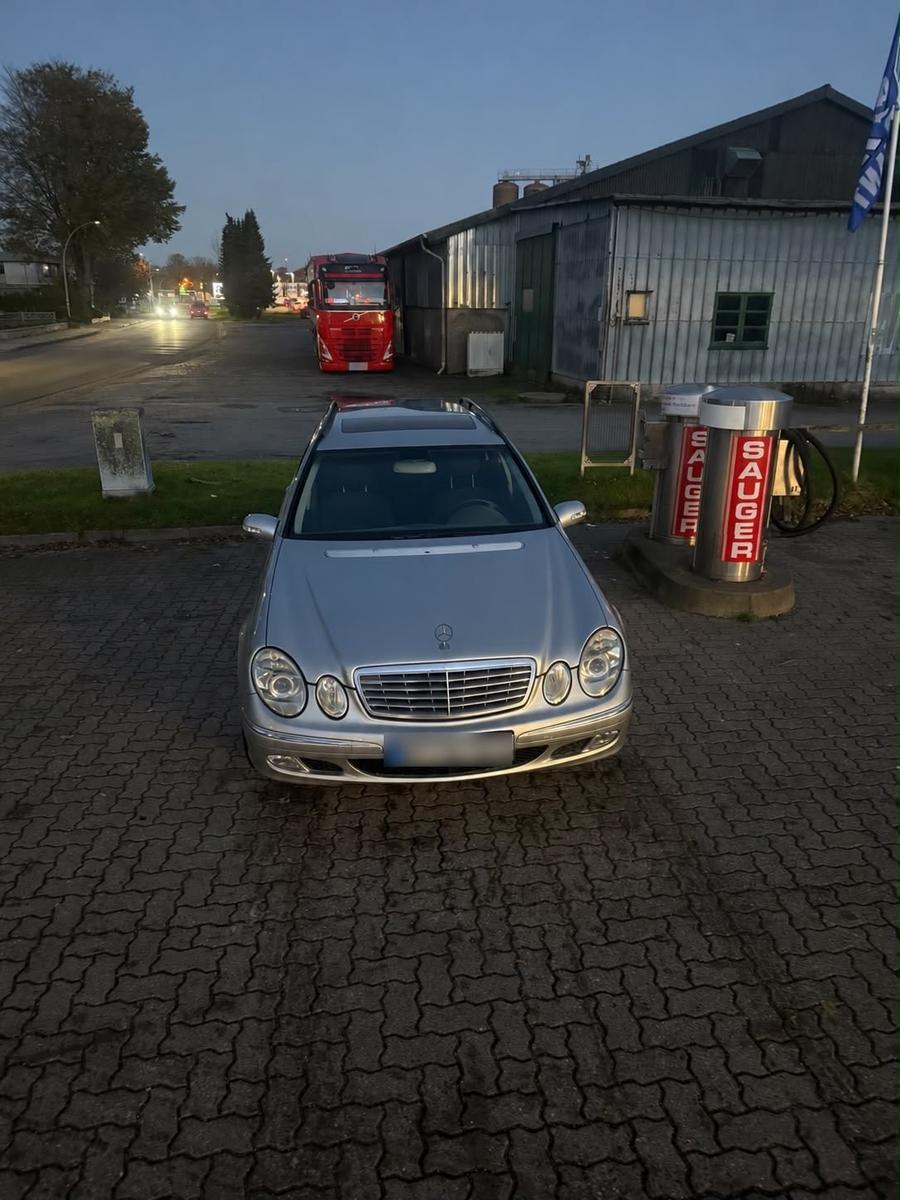 Mercedes-Benz E 220