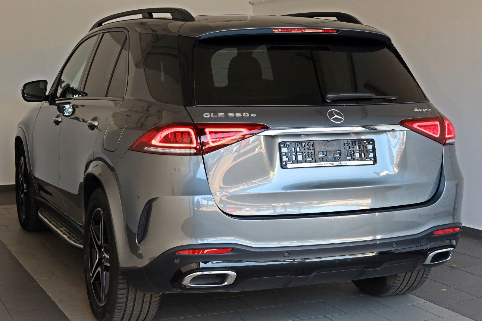 Fahrzeugabbildung Mercedes-Benz GLE 350e 4M AMG Leder,Navi,LED,PanDach,Night,360