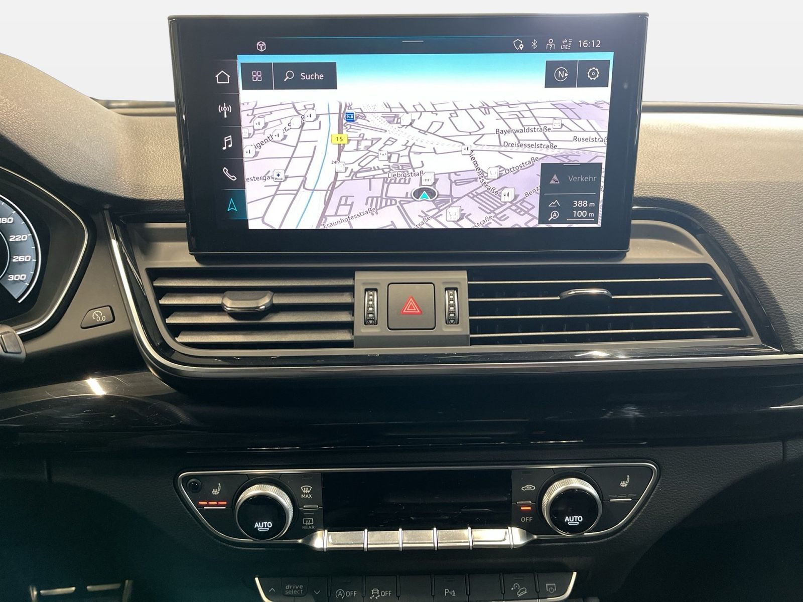 Audi SQ5 - Bild 17