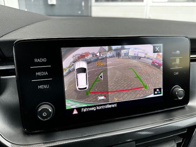 Kamiq Style 1,0TSI DSG 110PS CARPLAY, BFS,V-LED