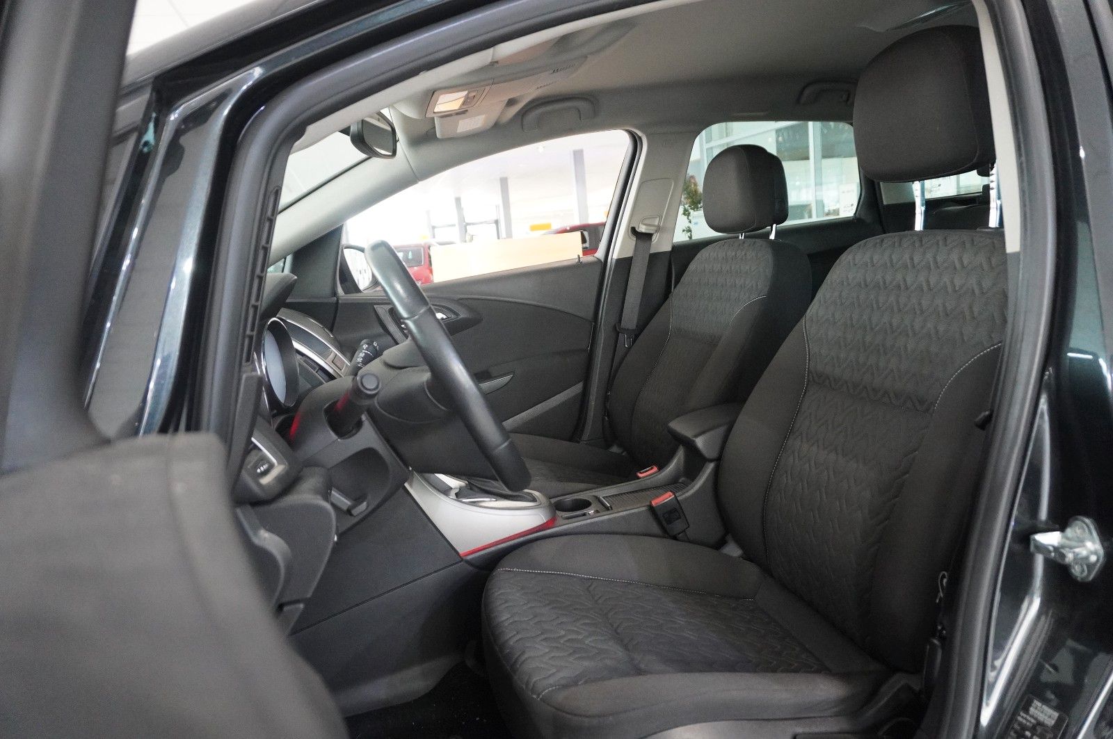 Fahrzeugabbildung Opel Astra J ST  2.0D ACTIVE SPORT/NEBEL/PDC/TEMP.