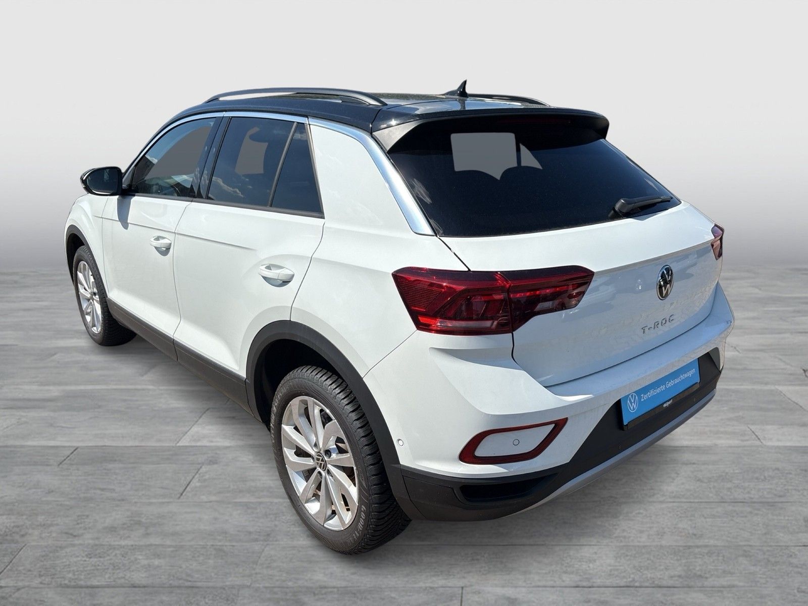 Volkswagen T-Roc 1.5 LIFE ACC LM17 NAVI LED CARPLAY foto 3