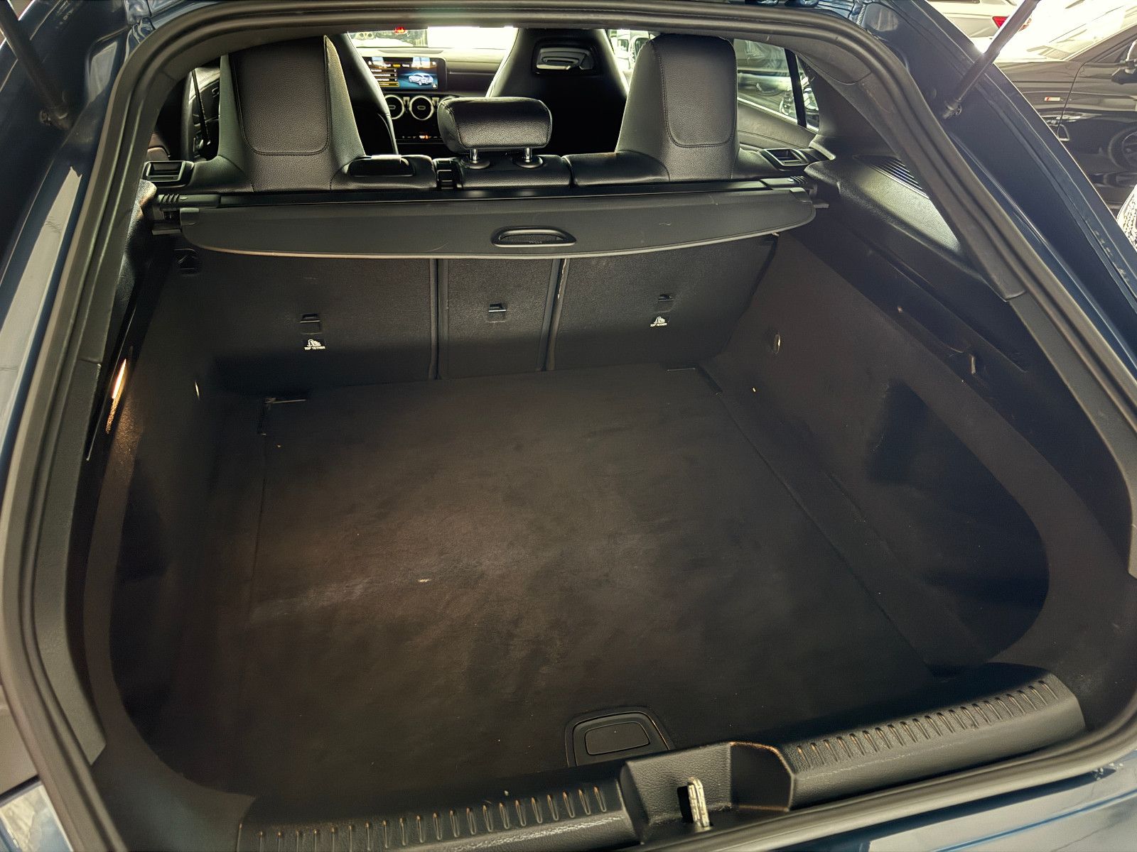 Mercedes-Benz CLA 200 SB 8G-DCT 4MATIC SPORTPAKET PROGRESSIVE