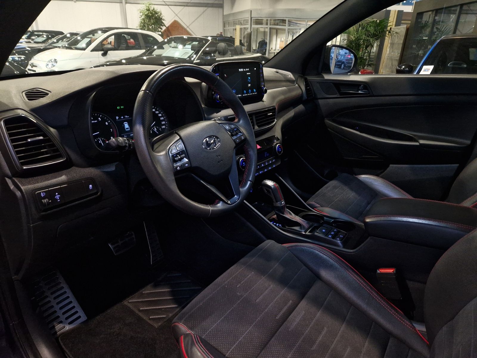 Fahrzeugabbildung Hyundai TUCSON N-Line PANO LED RFK 19"