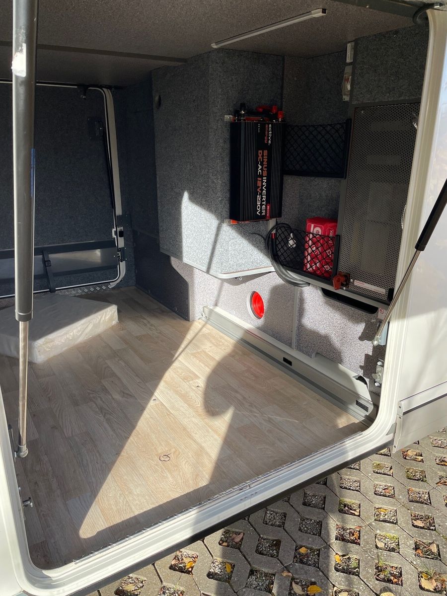 Fahrzeugabbildung Carthago chic e-line I 50 Yachting Solar, TV, Luftfederun