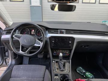 Volkswagen Passat Variant - 12
