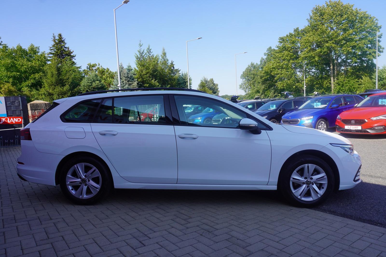 Volkswagen Golf VIII Variant 1.0 Life LED Navi ACC PDC DAB, миниатюра 5