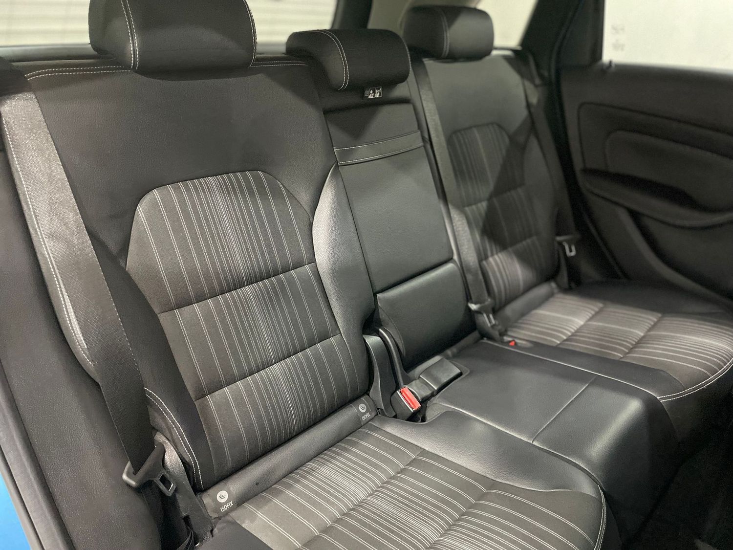 Fahrzeugabbildung Mercedes-Benz B 250 Sport #Bi-Xen#Kamera#Memory#Harman-Kardon