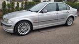 BMW E46 330i Limousune - BMW 330 aus 2001: 330i
