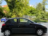 Peugeot 206+ 1.4 75 *KLIMA*AUS 1.HAND* - Peugeot 206 Gebrauchtwagen in Berlin