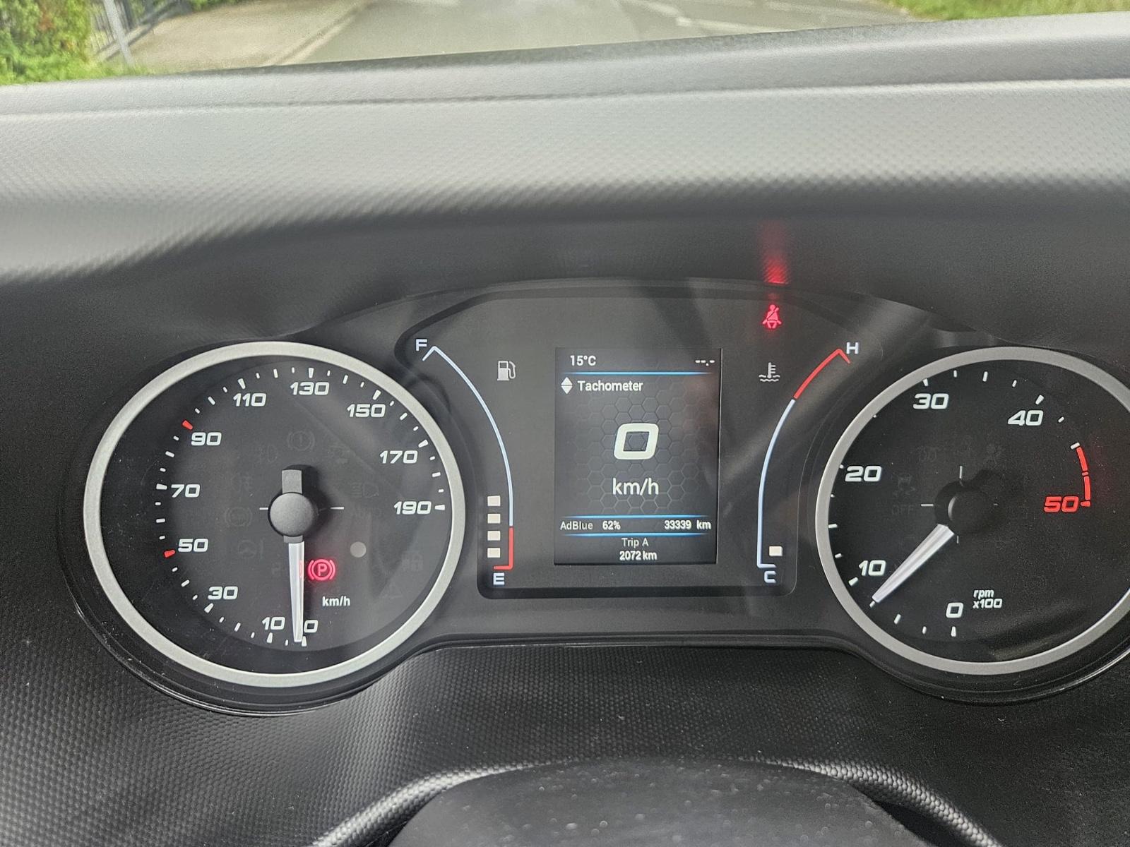 Iveco Daily 35S16 Pritsche lang AHK 3.5t Tempomat AC