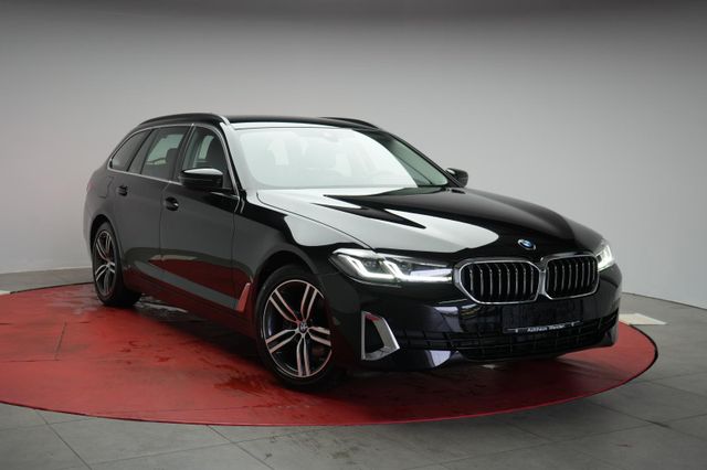 BMW 520 d Touring Luxury Line Navi/Leder/Temp/Kamera