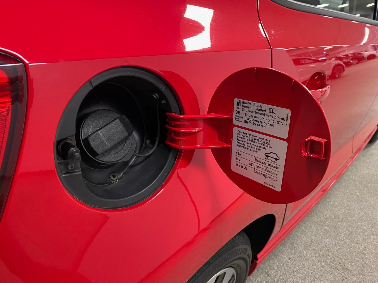 Fahrzeugabbildung Volkswagen Polo 1.0 TSI Trendline BlueMotion SITZHEIZ+ALU