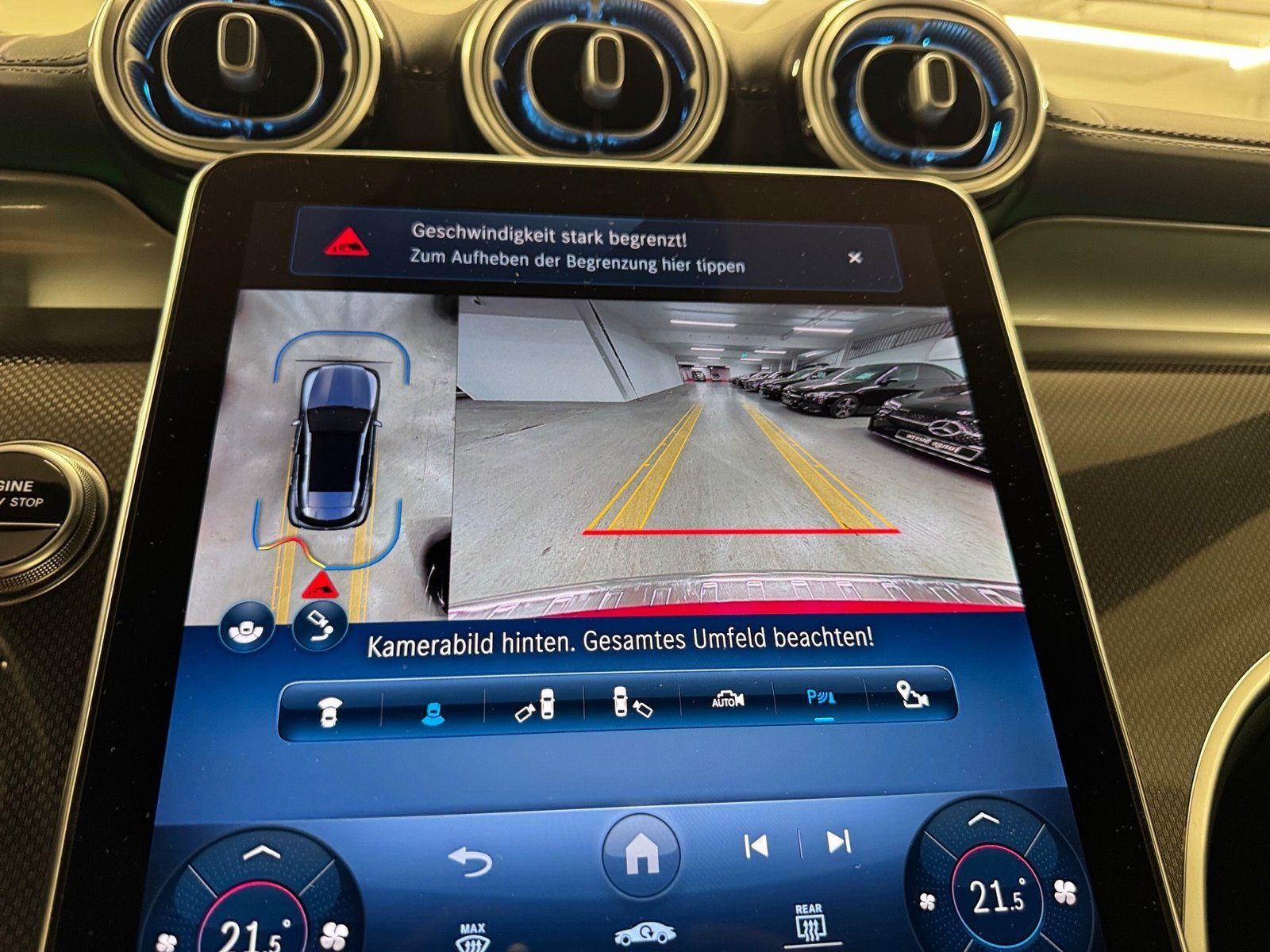 Fahrzeugabbildung Mercedes-Benz GLC 300 e 4M*AMG*Pano*AHK*DigitalL*Distronic*360