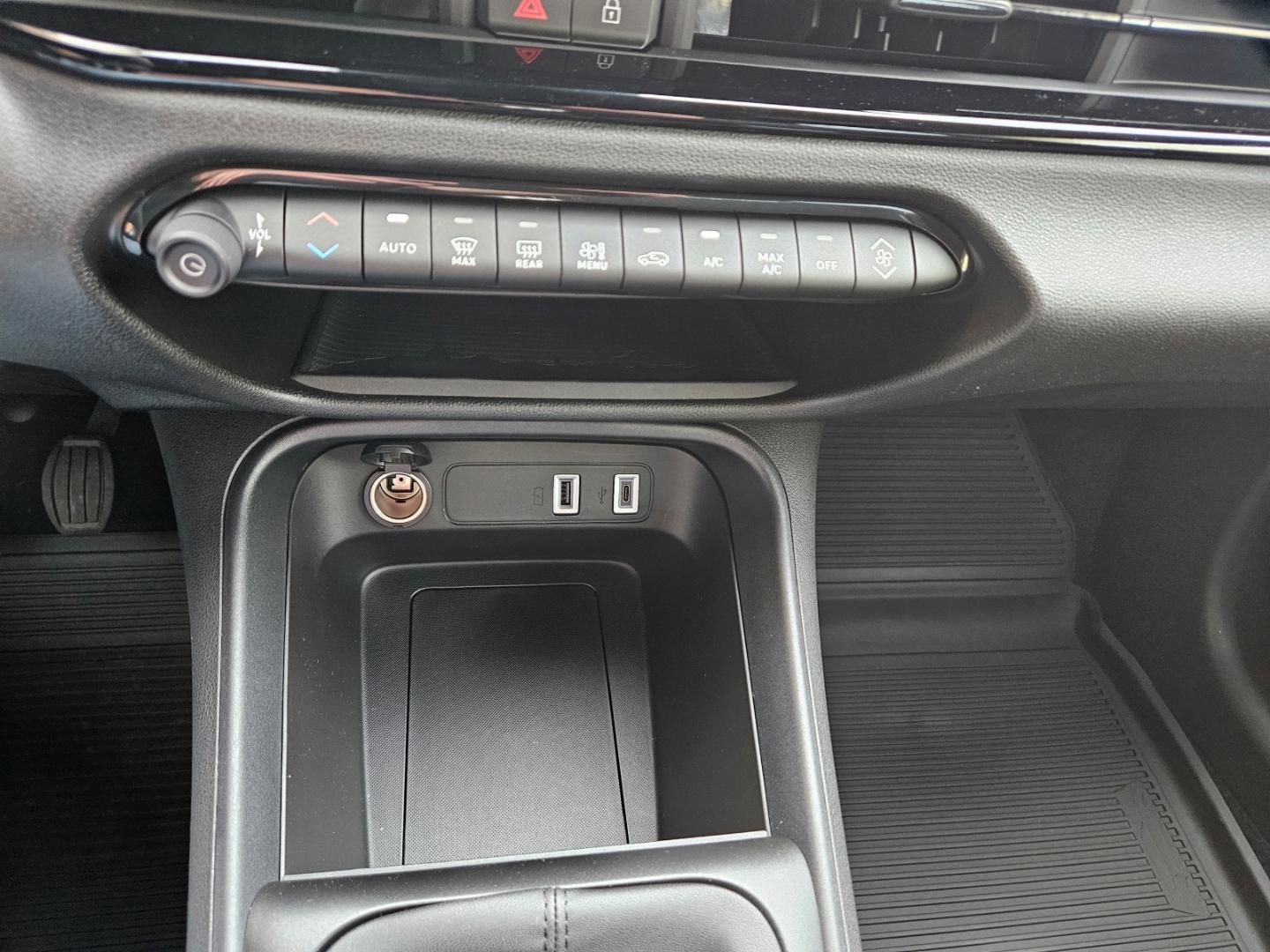 Fiat 600 1.2T Street - Klima - Apple Carplay /Android