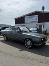 BMW 320 cabrio - BMW 320 aus 1988 mit Benzin-Antrieb: Cabrio