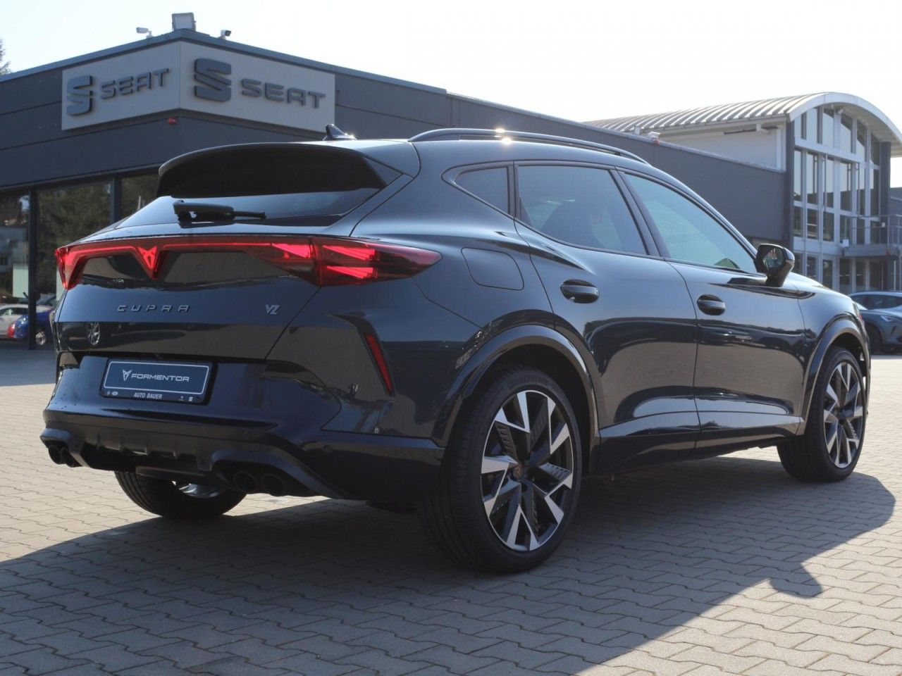 Fahrzeugabbildung CUPRA Formentor VZ 2.0 TSI DSG 4Drive