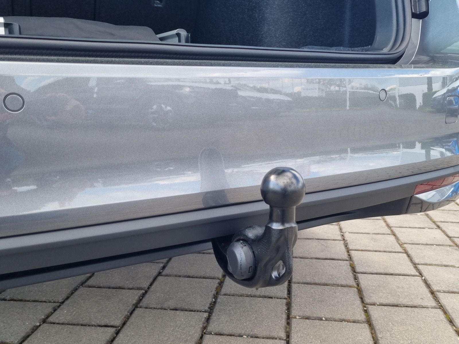 Fahrzeugabbildung SKODA Octavia Combi Tour 2.0 TDI AHK Licht&Sicht+ Win+