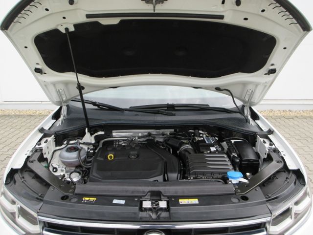 Tiguan 1.5 TSI DSG R-Line AHK/PANORAMA/MATRIX/AP