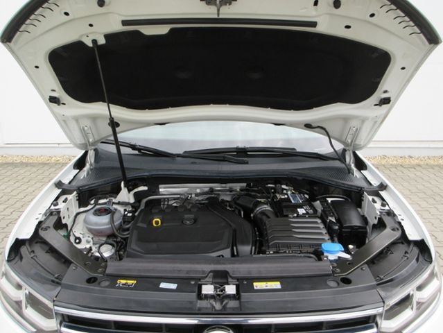 Tiguan 1.5 TSI DSG R-Line AHK/PANORAMA/MATRIX/AP