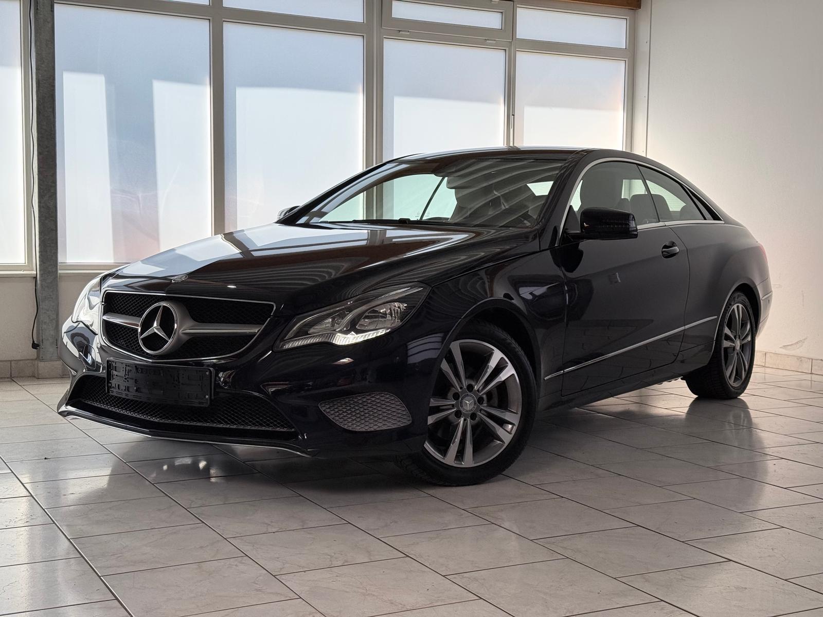 Mercedes-Benz E 200-Facelift/Rollo/Leder/LED/PDC