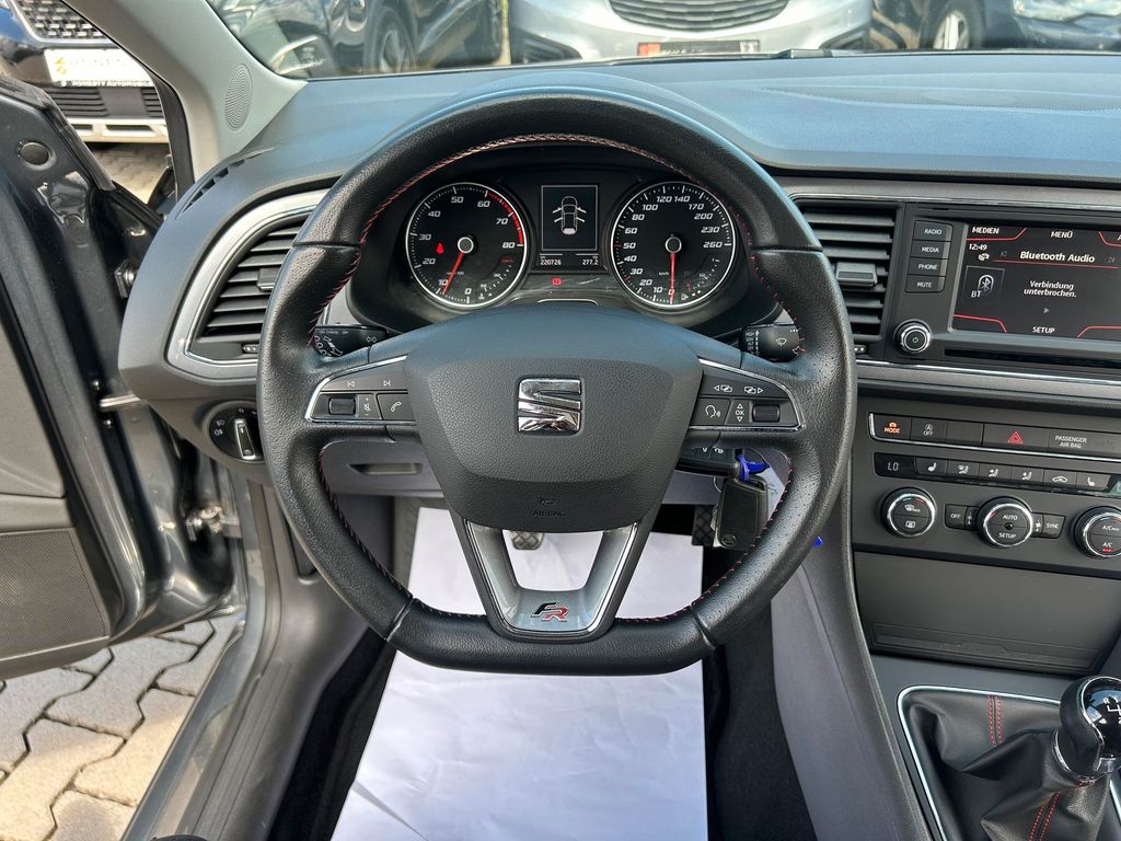 Car Image 27