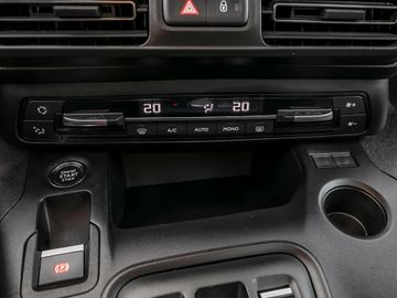 Opel Combo Electric Life Ultimate Kamera Navi Pano