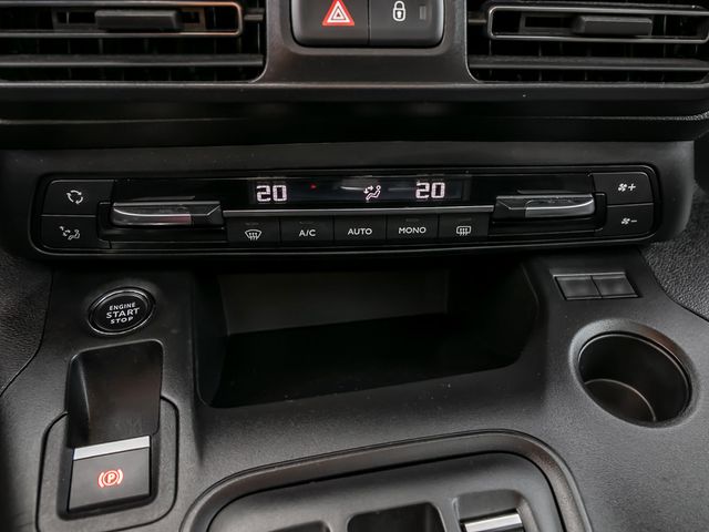 Opel Combo Electric Life Ultimate Kamera Navi Pano